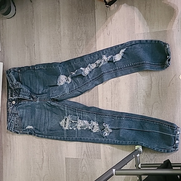 Ripped jeans - Picture 1 of 7